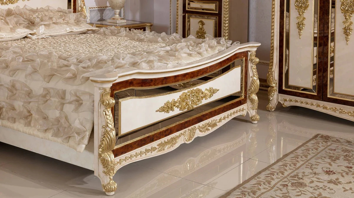 Luxury Baroque Bedroom Set White / Beige / Brown / Gold - 1 Baroque Double Bed with Headboard & 2 Baroque Nightstands - Luxury Bedroom Furniture in Baroque Style - Baroque Furniture