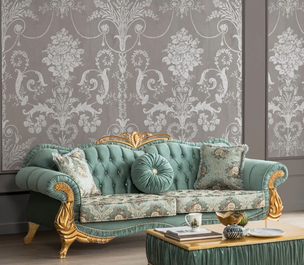 Luxury Baroque Living Room Set Green / Gold - 2 Sofas with Pattern & 2 Armchairs with Pattern & 1 Coffee Table - Living Room Furniture in Baroque Style - Noble & Magnificent