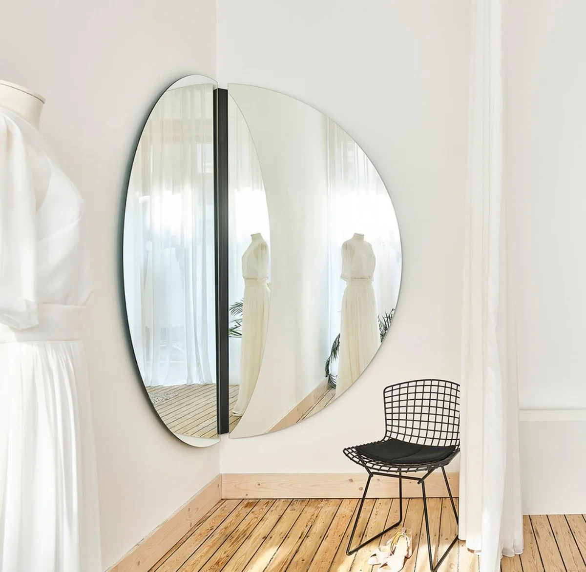 Luxury corner mirror black 150 x 3.5 x H. 150 cm - corner wall mirror - hotel mirror - boutique mirror - luxury quality