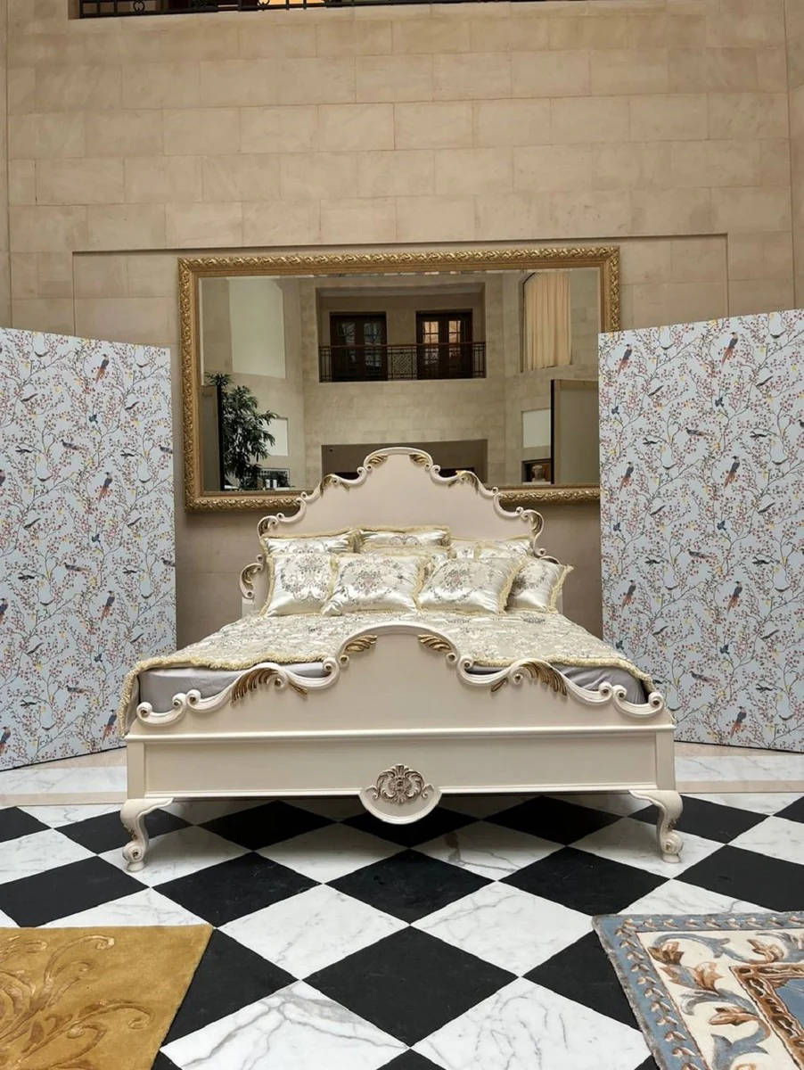 Pompöös by Luxus Barock Doppelbett Provence Creme / Gold - designed by Harald Glööckler