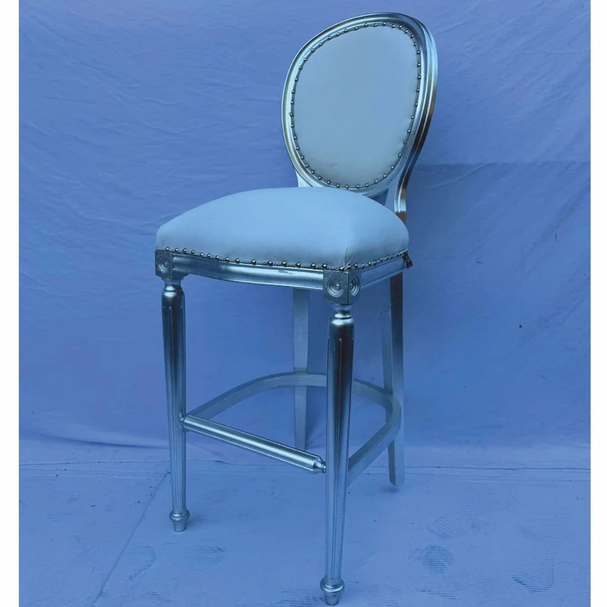 Baroque faux leather bar chair white / silver - Baroque bar furniture