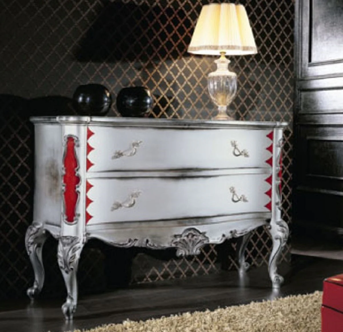 Luxury Baroque Chest of Drawers Antique White / Silver / Red - Handmade Solid Wood Chest of Drawers with 2 Drawers - Baroque Style Bedroom Furniture - Baroque Furniture - Luxury Quality - Made in Italy