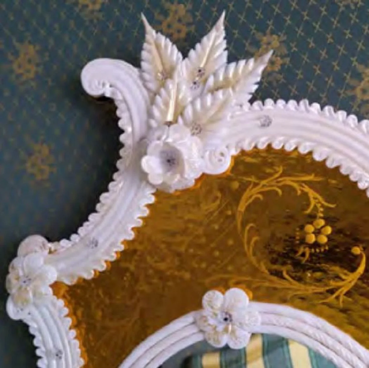 Luxury Baroque Mirror White / Gold - Magnificent Wall Mirror in Venetian Style - Hotel Furniture - Castle Furniture - Baroque Furniture - Luxury Furniture in Baroque Style - Made in Italy